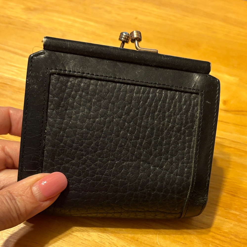 Black Leather Women's Wallet - Classic Compact Design used - Picture 6 of 7